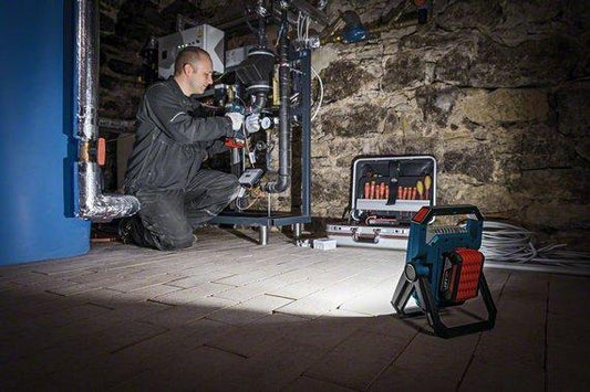 Bosch GLI 18v-1900 LED 18v Cordless Jobsite Worklight BATTERY AND CHARGER NOT INCLUDED Bosch Cordless 18v Tools