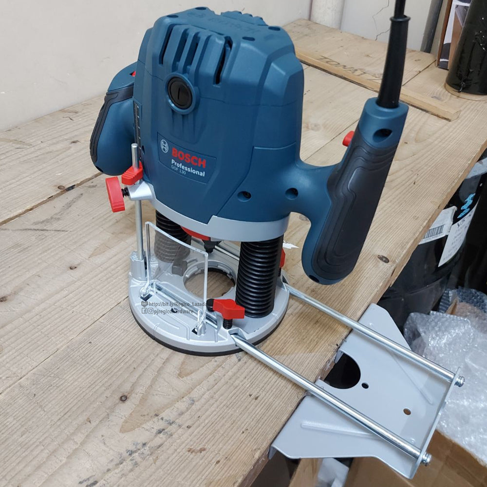 Bosch GOF 130 Plunge Router Bosch CoC