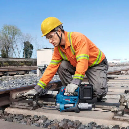 Bosch GFP 18v-10 Cordless Grease Gun Bosch Cordless 18v