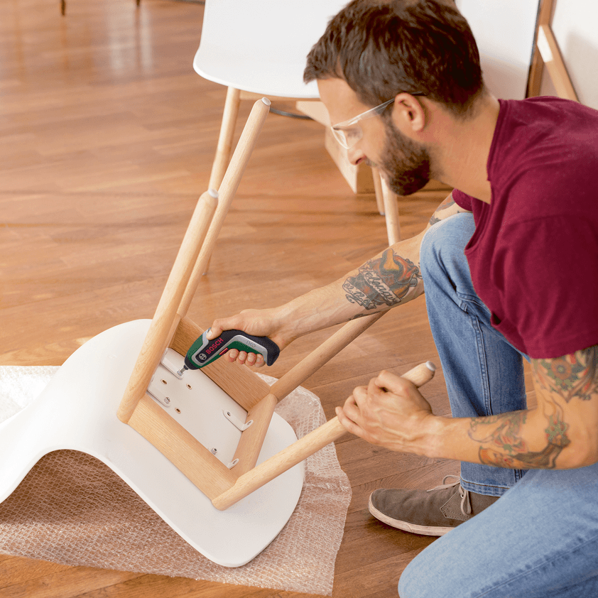 Bosch IXO 7 3.6v Cordless Screwdriver Reversible Bosch Lawn Garden