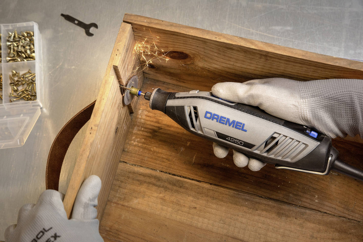 DREMEL 4250 Rotary Tool with 35pcs. Accessories and Bag 4250-35 Dremel Tools