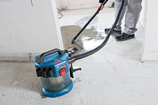 BOSCH GAS 18V-10 L Cordless 10 liter litre Wet / Dry Vacuum Cleaner Battery and Charger not included Bosch Cordless